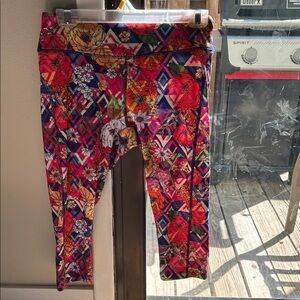 LuLaRoe Women's Floral Capris - Red, Pink, Orange